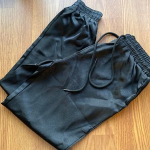 NEW Boohoo Black Satin Joggers